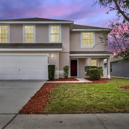 South Facing Pool, Close To Attractions, Remodeled